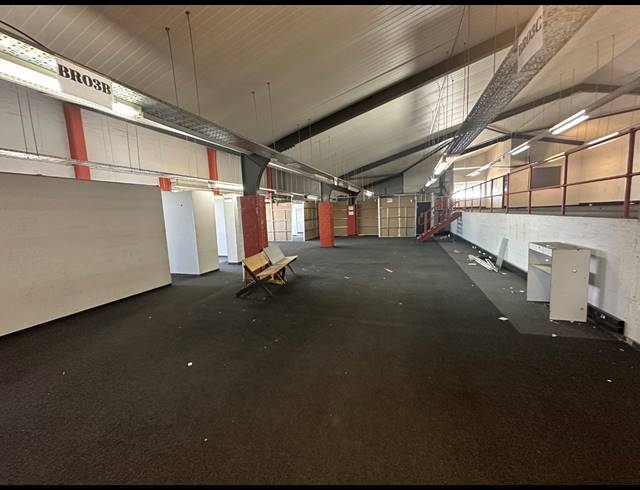 5,007M² WAREHOUSE FOR SALE IN PAARDEN EILAND